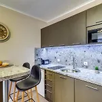 Dream View Aparthotel 4*